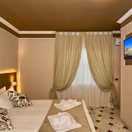 Martina Classic & Luxury Готель типу 